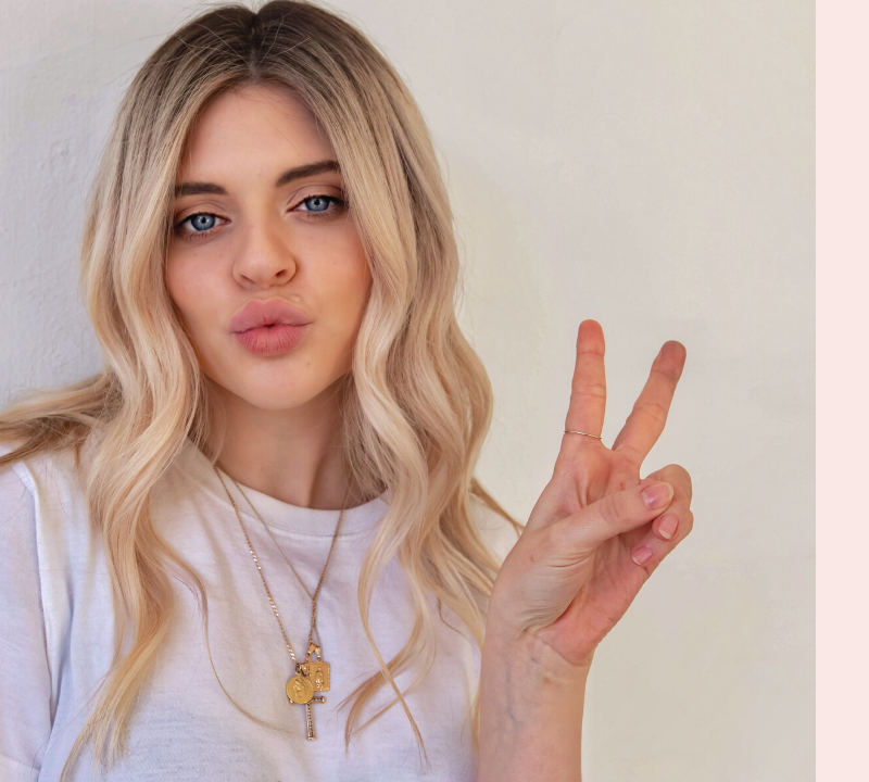 BEACH BLONDE Online Class